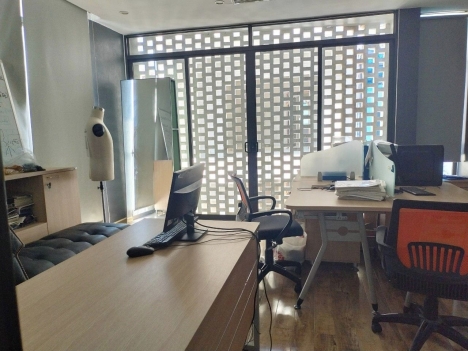 Bán nhà phố Long Biên, ngõ nông rộng, sat hồ Tai Trâu, 35m2, mt5m nhỉnh 3 tỷ .