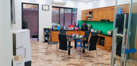 Phân lô, ô tô tránh Hoàng Quốc Việt, ở sướng, kinh doanh tốt, 42m, 10.9 tỷ