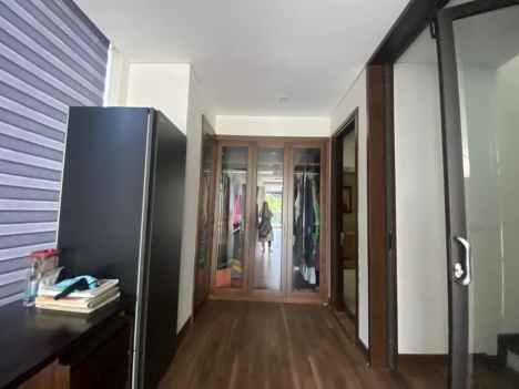 NHÀ LẠC LONG QUÂN - XUÂN LA - TÂY HỒ. NGÕ THÔNG. GARA. DT 66M2. 5 TẦNG. GIÁ 10 TỶ NHỈNH