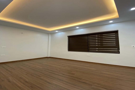 Bán nhà hơn 8 tỉ TL,MT 4.1m,sổ đỏ chính chủ,thoáng,ngõ oto,sát phố,phố Vĩnh Hồ,