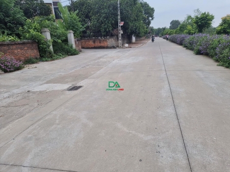 Bán đất xóm Thượng Uy Nỗ Đông Anh 71.5m Đường thông Ô tô vào sát bìa