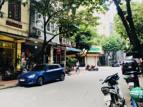 BÁN NHÀ QUẬN CẦU GIẤY-KINH DOANH-THANG MÁY-OTO-94m2-GIÁ:38 TỶ