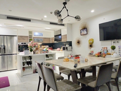 Bán nhà phố Long Biên, ngõ nông rộng, sat hồ Tai Trâu, 35m2, mt5m nhỉnh 3 tỷ .