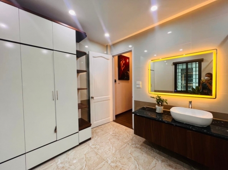 Bán Nhà Trường Chinh.OtO đỗ. Kinh doanh, nhà mới.40m2 6 tầng mặt 4m giá 6.5ty