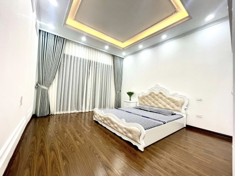 Trung tâm Đống Đa Ngã Tư Sở nhà mới đẹp ở Sướng SDCC 55m2, 5Tầng,  MT 5m