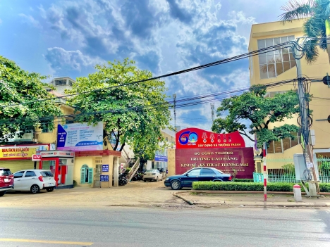 Bán nhà phường Phú Lãm, trung tâm phố Xốm, giá rẻ, diện tích khủng, ngay sát đường quốc lộ 21B