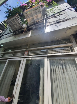 GIẢM CHÀO 1 TỶ BÁN GẤP NHÀ NGUYỄN XÍ PHƯỜNG 26- BÌNH THẠNH-3TẦNG BTCT-68M2-4PN-SỔ VUÔNG CHỈ 7 TỶ