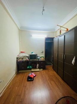 Gia đình cần bán nhà phố Vĩnh Hưng 39m2, 5 tầng. Ngõ to rộng, ô tô lùi 3,35 tỷ