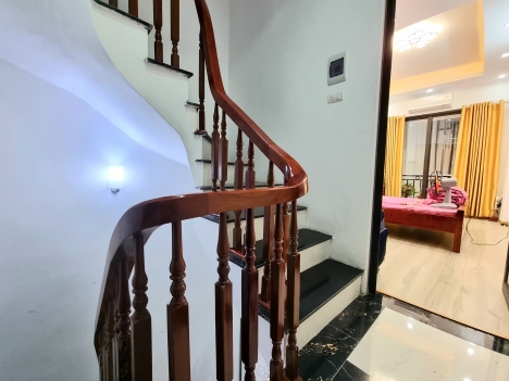 BÁN GẤP NHÀ CỔ NHUẾ - 32M2 - HƠN 3 TỶ