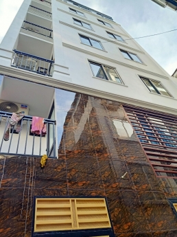 Mỹ Đình: Nhượng tòa căn hộ dịch vụ 60m2 7 tầng 13 phòng doanh thu 65 tr/tháng