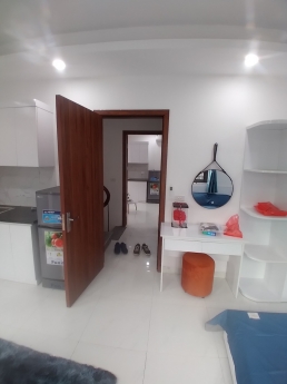 Mỹ Đình: Nhượng tòa căn hộ dịch vụ 60m2 7 tầng 13 phòng doanh thu 65 tr/tháng