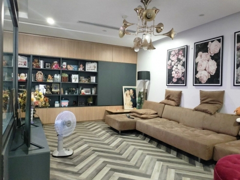 Bán nhà phố Long Biên, ngõ nông rộng, sat hồ Tai Trâu, 35m2, mt5m nhỉnh 3 tỷ .