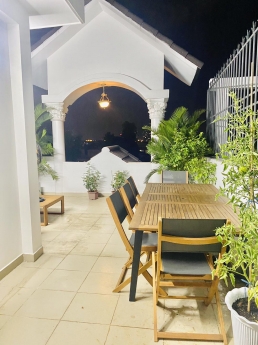 Căn nhà cực đẹp xây 1 trệt, 1 lửng, 2 lầu, sân thượng. Đã giảm mạnh 500tr. Giá cực kỳ tốt cho khách