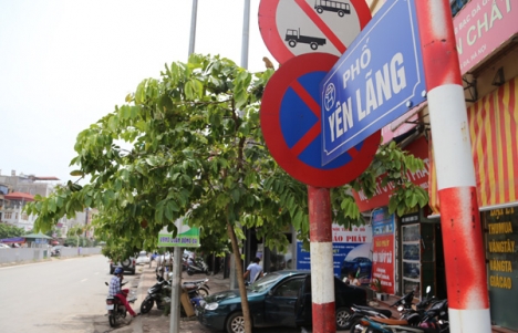 Bán nhà Quận Đống Đa, phố Yên Lãng, 30m, MT3.5m, ngõ thông, trước nhà ô tô tránh, KD sầm uất, nhỉnh