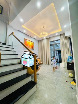Bán nhà hẻm 6 m thông, diện tích 60m2, 4 tầng, Nguyễn Hữu Tiến, Phường Tây Thạnh Quận Tân Phú.