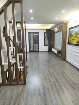 Bán Nhà cực đẹp –phân lô –Ô Tô  Trung Tâm Ba Đình 5 tầngf - 33m  nhinh5 tỷ