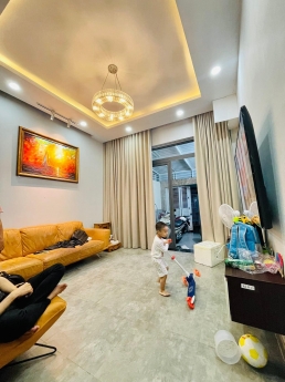Bán nhà hẻm 6 m thông, diện tích 60m2, 4 tầng, Nguyễn Hữu Tiến, Phường Tây Thạnh Quận Tân Phú.