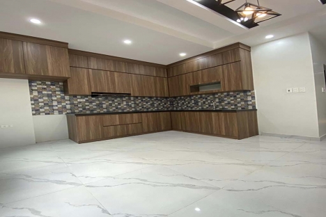 Bán nhà hơn 8 tỉ TL,MT 4.1m,sổ đỏ chính chủ,thoáng,ngõ oto,sát phố,phố Vĩnh Hồ,