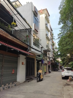 Phân lô, ô tô tránh Hoàng Quốc Việt, ở sướng, kinh doanh tốt, 42m, 10.9 tỷ