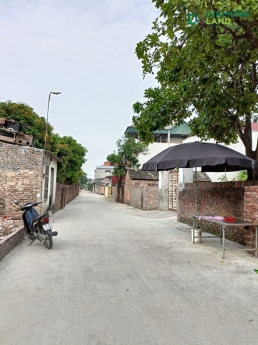 50,6m trục kinh doanh nhỏ được , đường 2 oto tránh nhau thông thoáng . giá 960tr