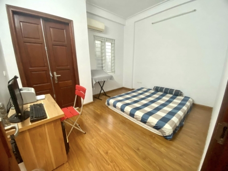 Tin Thật! Pháo Đài Láng, 2 thoáng, nhà đẹp, gần phố, 3 gác tránh, 46m2 x 5T, 4.9 tỷ