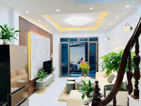 Bán Nhà Phố Tân Mai, 34M, 4MT, quận Hoàng Mai.