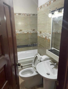 CẦN BÁN NHANH NHÀ QUẬN 3, HAI BÀ TRƯNG VỊ TRÍ TRUNG TÂM GẦN CHỢ