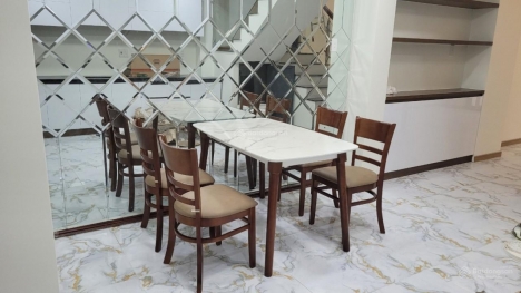Kẹt tiền kinh doanh, bán gấp nhà 7x8m HXH  Phước Long B, quận 9 chỉ 5.5 tỷ.