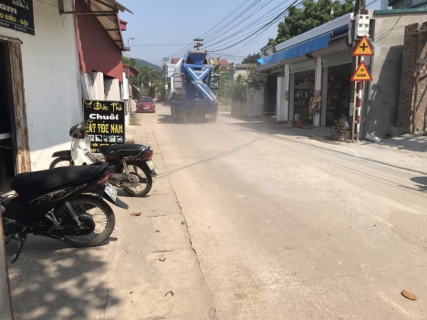 Bán đất Đông Sơn - Quang Tiến -  Sóc Sơn Trục chính đường 10m 3 ô tô đi