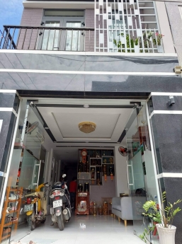 Bán Nhà Ngay Mũi Tàu Cộng Hòa - 46m2 - Sổ Vuông A4 - HXH 6m - KD Tháng 12 triệu - chỉ 5.x Tỷ