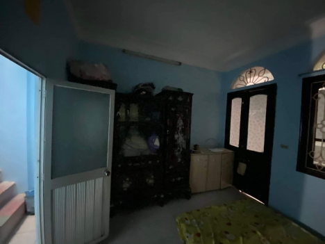 CC cần bán nhà cực đẹp Phố Khâm Thiên, Đống Đa, 37 m2, 5 tầng, MT 4 m, 4 tỷ