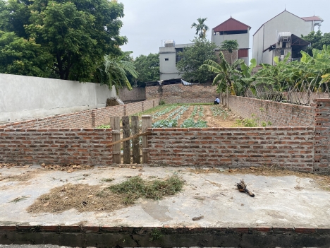 142m , đường rông. ngõ thông. tại Hương Đình - Mai Đình , nằm giữa 3 khu công nghiệp . tiện ích