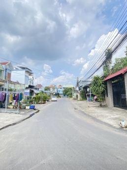 NHÀ 1 TRỆT 1 LẦU 119M2 GẦN NGÃ TƯ TÂN PHONG