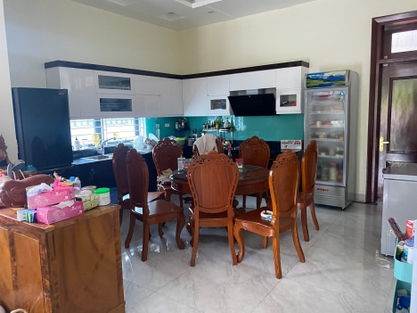 Bán Nhà Phố Trung Tâm Ba Đình  Vỉa Hè Đá Bóng - Kinh Doanh Siêu Sầm uất .