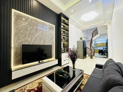 BÁN NHÀ TAM TRINH- GẦN ĐƯỜNG ÔTÔ TRÁNH – NHÀ THOÁNG- TẶNG FULL NỘI THẤT- 45M- 3.2 TỶ