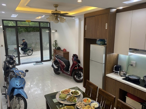 Bán nhà phố Hồng Tiến,KD,  ô tô thông, ô tô vào nhà, thiết kế hiện đại 50m, 6 t, nhỉnh 7 tỉ