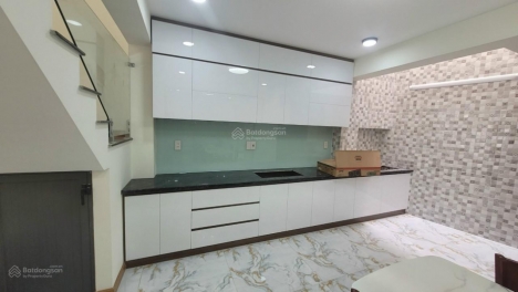 Kẹt tiền kinh doanh, bán gấp nhà 7x8m HXH  Phước Long B, quận 9 chỉ 5.5 tỷ.