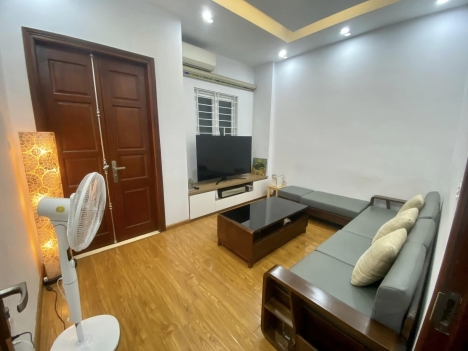 Tin Thật! Pháo Đài Láng, 2 thoáng, nhà đẹp, gần phố, 3 gác tránh, 46m2 x 5T, 4.9 tỷ