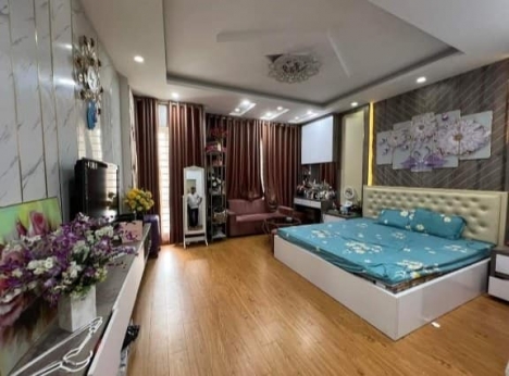 BÁN NHÀ NGUYỄN VĂN HUYÊN CẦU GIẤY - KINH DOANH CỰC TỐT - Ô TÔ 4 CHỖ QUA - NHÀ ĐẸP Ở LUÔN - GIÁ