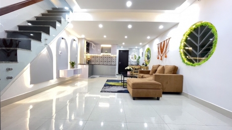 HOT ! NHỈNH 2TỶ7 mua ngay SIÊU PHẨM NHÀ 3 MẶT KIỆT LÊ ĐÌNH LÝ - TRUNG TÂM TP