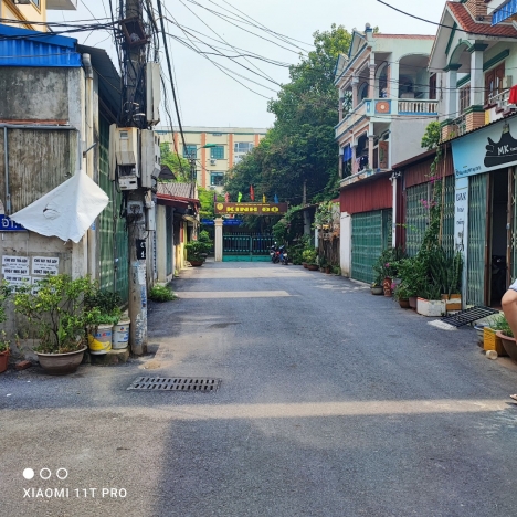 BÁN LÔ ĐẤT CÓ NHÀ Ở  SÁT CHỢ TÓ, TRƯỜNG HỌC