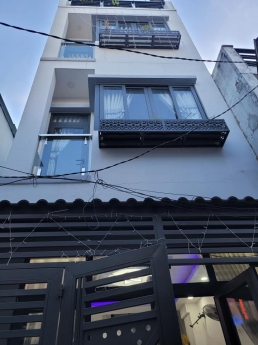 Nhỉnh 4 tỷ Có nhà 4 Tầng 4 x 11 Quang Trung P10 Gò Vấp