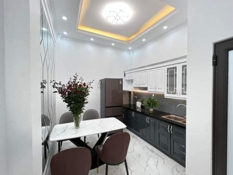THÁI HÀ – 45M2 –  5 TỶ - 3 GÁC PHÓNG – 4 TẦNG 5 NGỦ.