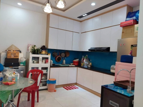 Bán Nhà Ngay Mũi Tàu Cộng Hòa - 46m2 - Sổ Vuông A4 - HXH 6m - KD Tháng 12 triệu - chỉ 5.x Tỷ