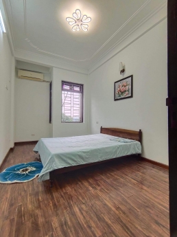 BÁN GẤP NHÀ KIM GIANG LÔ GÓC 3 THOÁNG, CÁCH ÔTÔ 15M, GIAO THÔNG THUẬN LỢI  5.4 TỶ