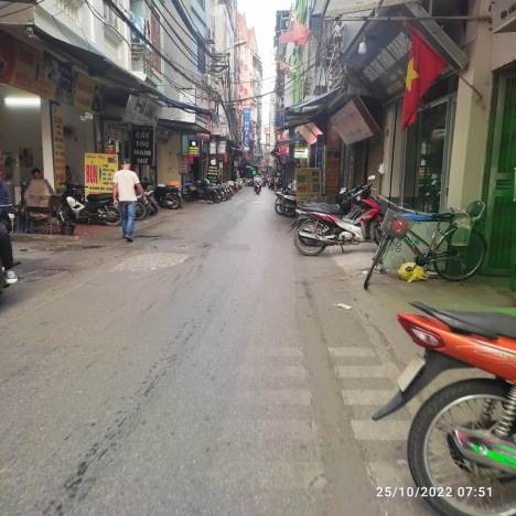 Bán nhà riêng đường Phú Đô Nam Từ Liêm. Sau 1 Nhà ra phố, Ô Tô Tránh 10m. 38m2 giá chỉ 4 tỷ hơn.