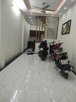 BÁN NHÀ PHỐ VŨ HỮU THANH XUÂN 34m2 x 4 Tầng 4,7 TỶ Ô TÔ KD