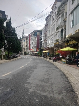 ĐẤT MẶT TIỀN NAM KỲ KHỞI NGHĨA ( CHỢ ĐÊM) ĐÀ LẠT