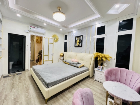 'Phải thật nhanh. Trung Kính, oto gần, ngõ thoáng, 46m2 x 5T, chỉ 5 tỷ