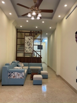 Bán nhà Hoàng Mai,  Hà Nội 3,7 tỷ 45m2 ô tô đỗ cửa. mua bán nhà đất , bât dong san Hoàng Mai.